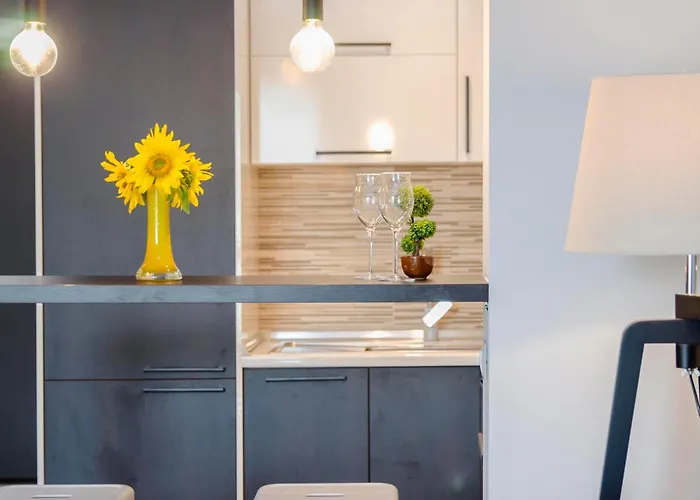 Stylish Studio, Skopje Centre - Private Parking - Panoramic Views