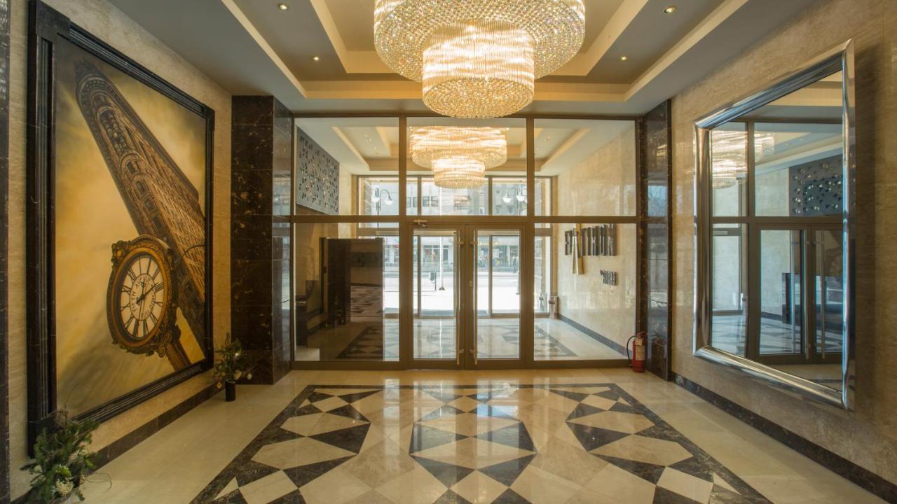 Apartment Stylish Studio, Centre - Private Parking - Panoramic Views Skopje