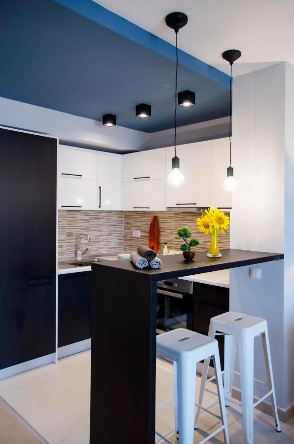 Stylish Studio, Centre - Private Parking - Panoramic Views Skopje
